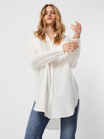 Camicia da donna 'Isabell' di VERO MODA in bianco: frontale