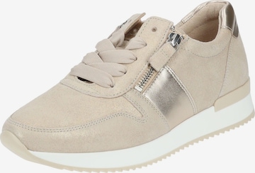 GABOR Sneakers laag in Beige: voorkant