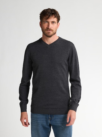 Pullover di Petrol Industries in grigio: frontale