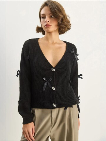 Bianco Lucci Strickjacke in Schwarz
