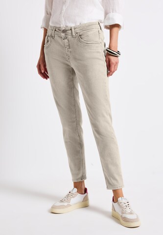 STREET ONE Tapered Jeans in Beige: front