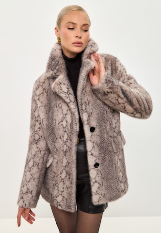 Manteau d’hiver CESARE GASPARI en gris