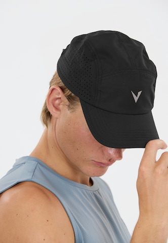 Virtus Kappe 'Gomez' in Schwarz