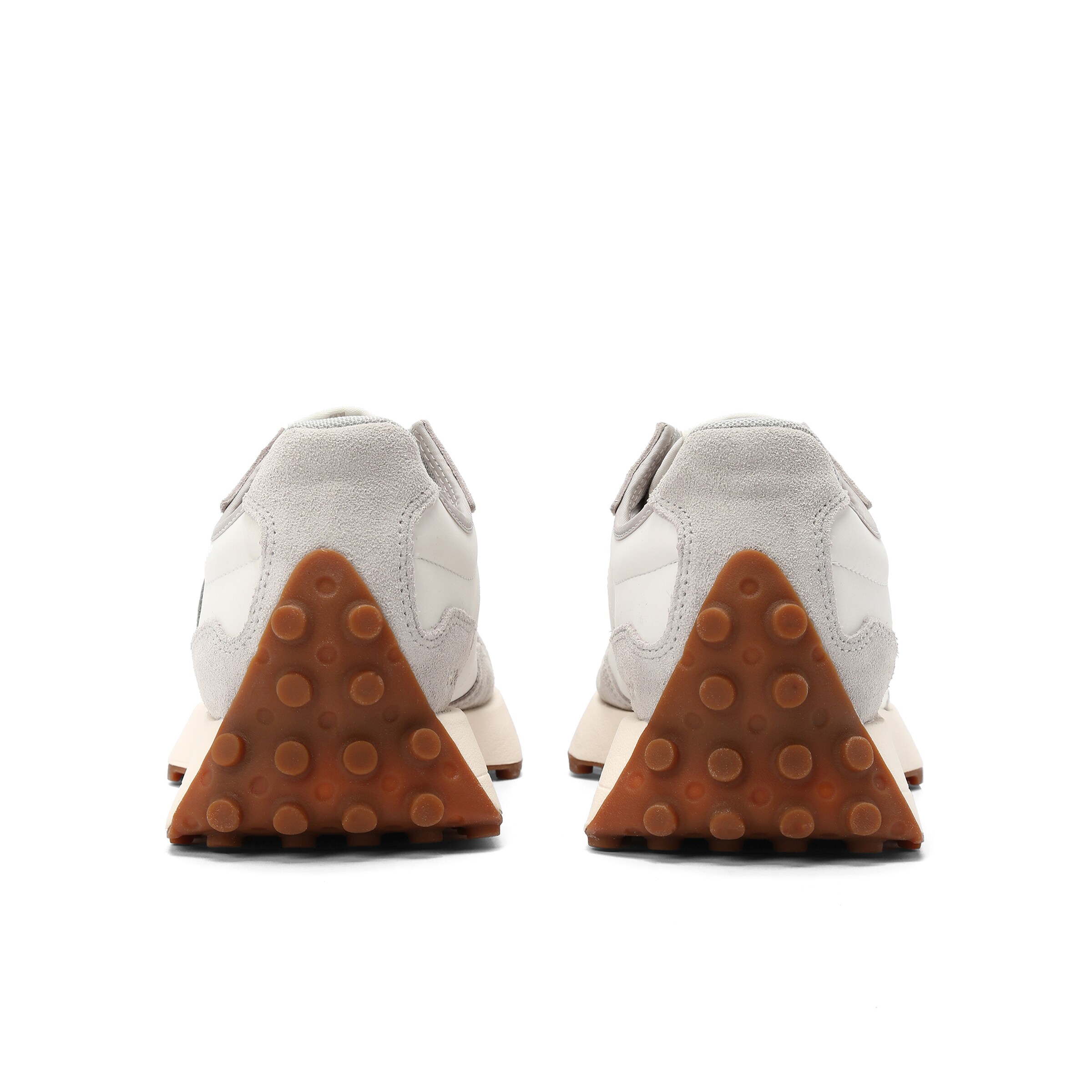 new balance Sneaker '327'. in Beige