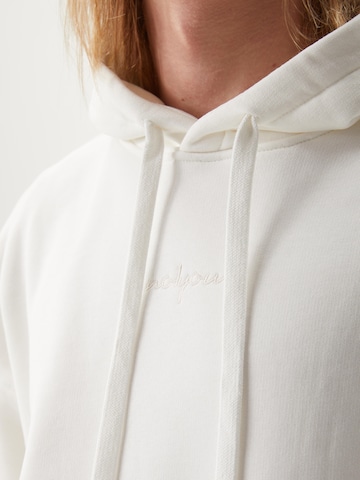 Ossy Homer Sweatshirt 'N1Y008' in White