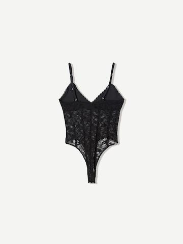 Body de la Bershka pe negru