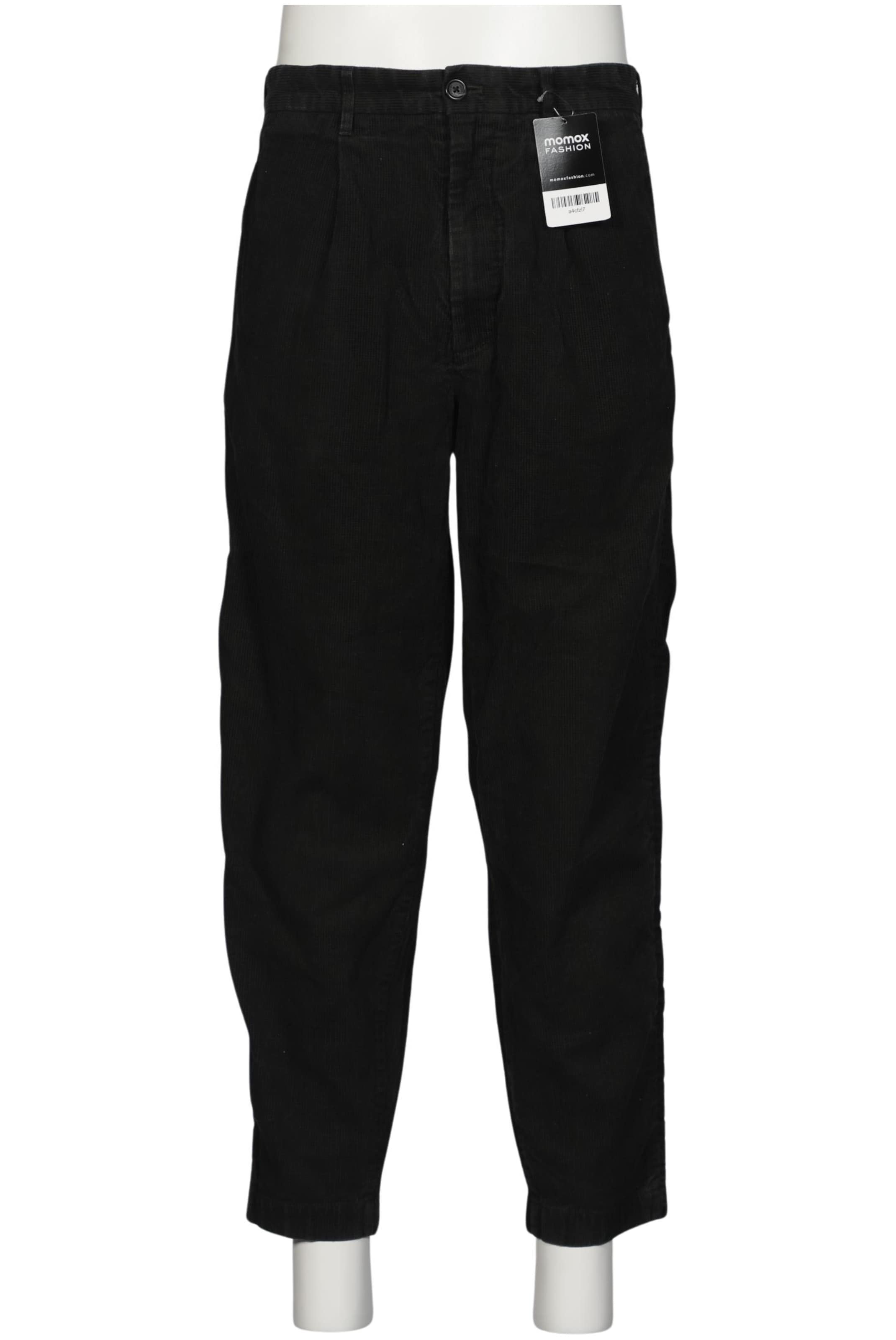 Fred Perry Pants in 30 in Black: front