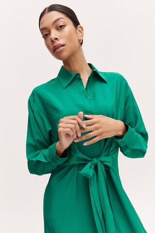 Rochie tip bluză 'Hollie' de la b.young pe verde