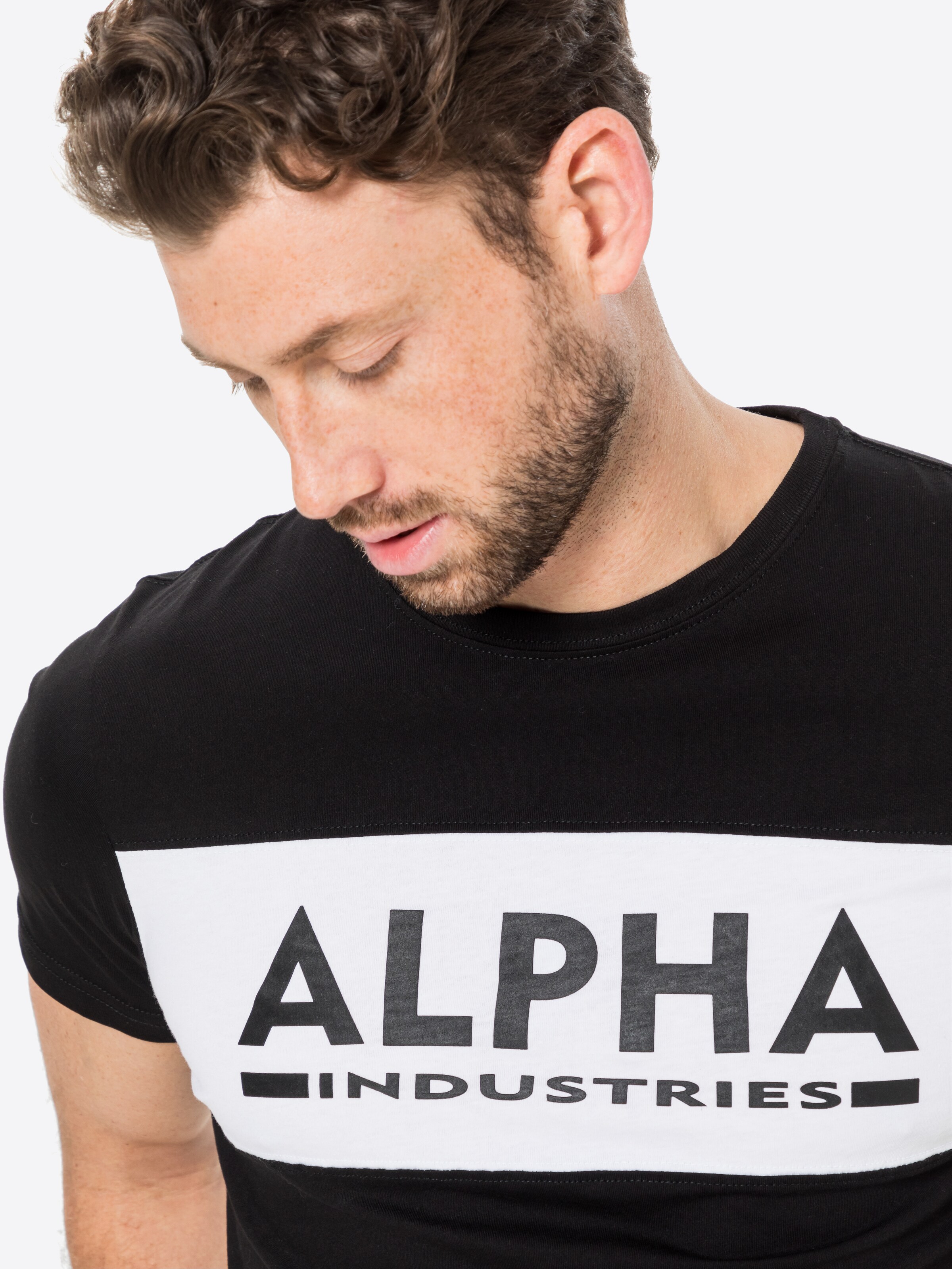 Homme T-Shirt ALPHA INDUSTRIES en Noir 