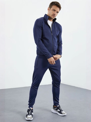 Completo per l'allenamento 'Aktive Sets' di Tommy Life in blu
