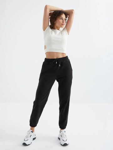 regular Pantaloni sportivi di Tommy Life in nero