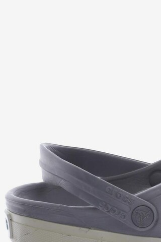 Crocs Sandals & High-Heeled Sandals in 43 in Grey