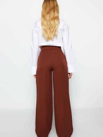 Trendyol Wide Leg Hose in Braun