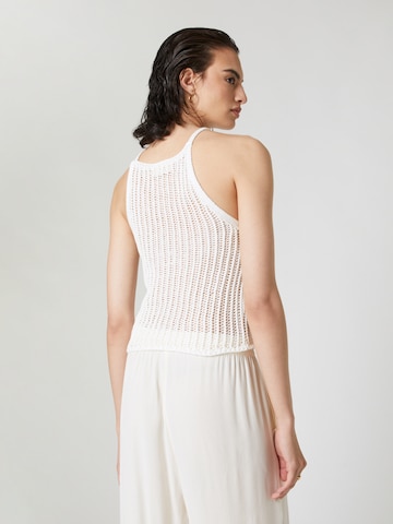 Tops en tricot 'Rosa' A LOT LESS en blanc