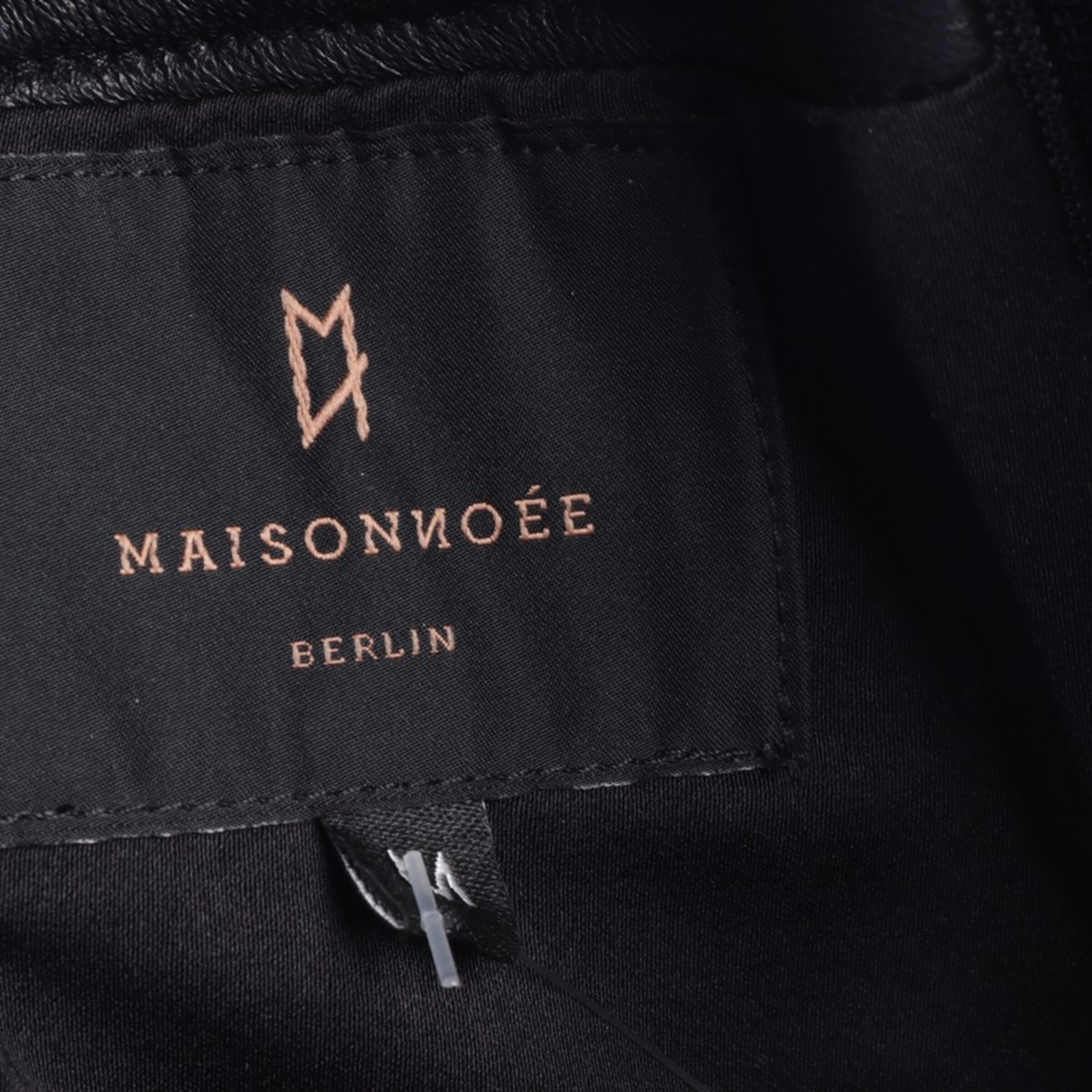 Maisonnoée Skirt in S in Black