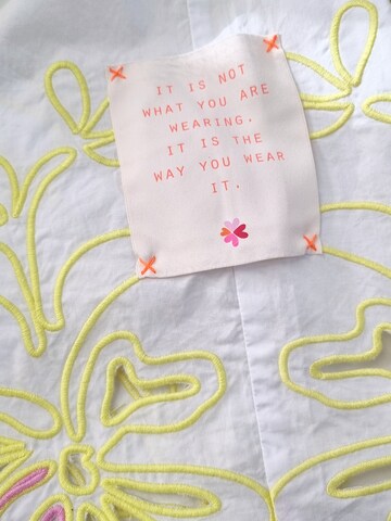 LIKS. Munich Blouse in White