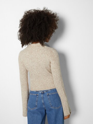 Bershka Pullover in Beige