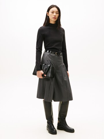 TOMMY HILFIGERTorba za na rame 'LIBRE' - crna boja