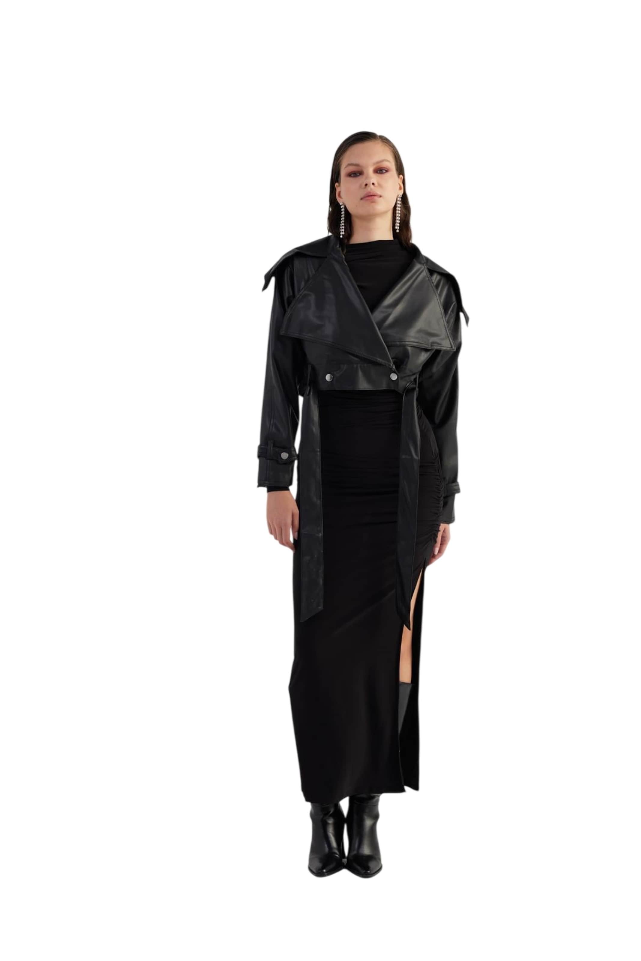 HOLLY LOLLY Between-season jacket in Black