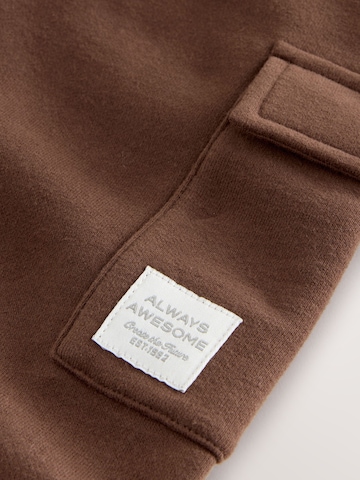 Next - regular Pantalón en marrón
