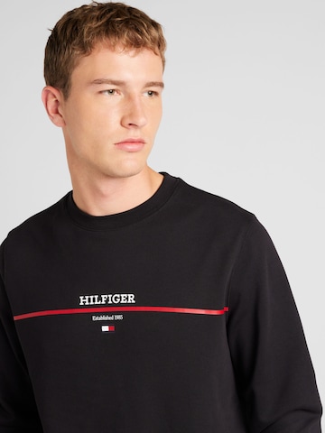 TOMMY HILFIGER Sweatshirt i svart