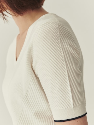 TATUUM Блузка в Белый