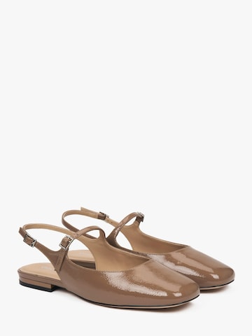 Décolleté sling '501-02' di Estro in marrone