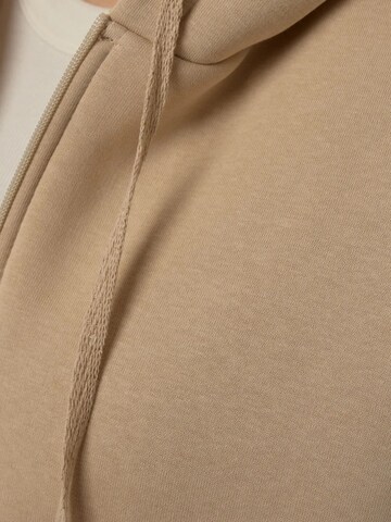 Hiccup Zip-Up Hoodie in Beige