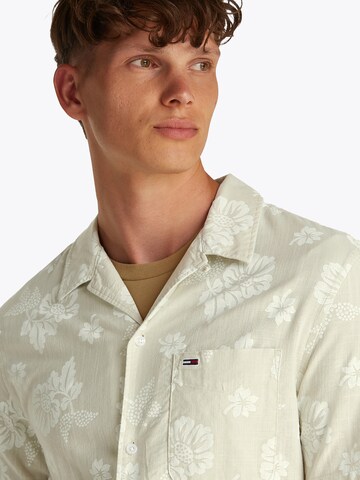 Tommy Jeans - Ajuste regular Camisa en beige