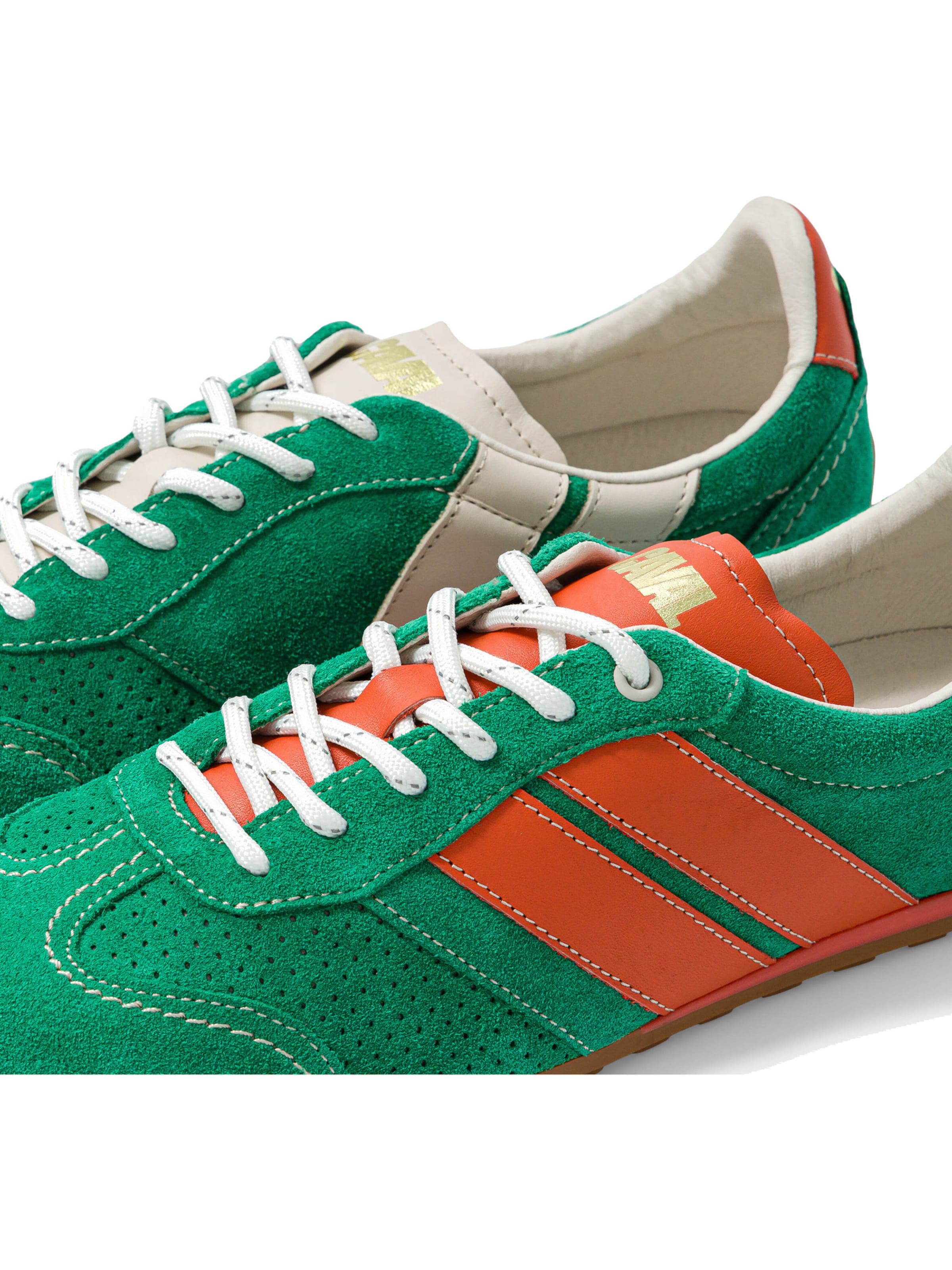 Scarpa stringata ' BALLET ' di Caval in verde