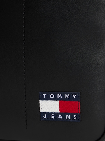 Geantă de umăr 'ESS' de la Tommy Jeans pe negru