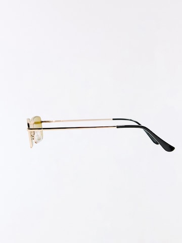 Bershka Sunglasses in Gold