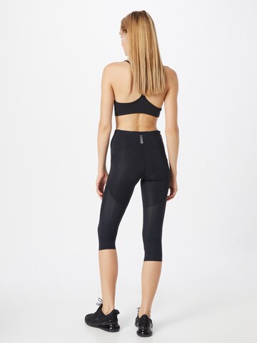 UNDER ARMOUR Skinny Workout Pants in Black