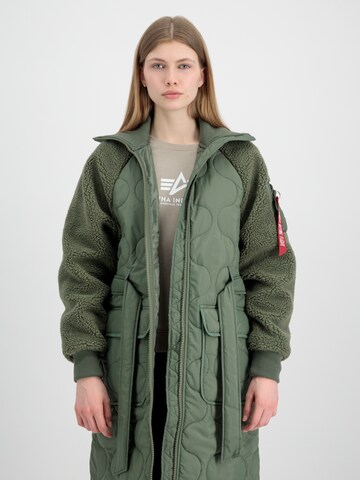 ALPHA INDUSTRIES Płaszcz przejściowy w kolorze zielony