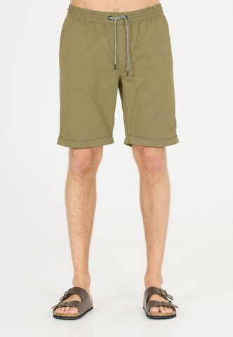Cruz Regular Shorts 'Gilchrest' in Grün: Vorderseite