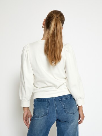Sweat-shirt 'Fiola' Peppercorn en blanc