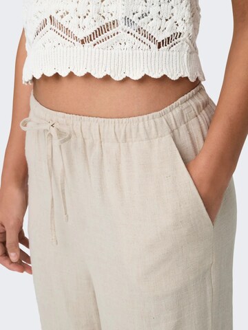 regular Pantaloni di ONLY in beige