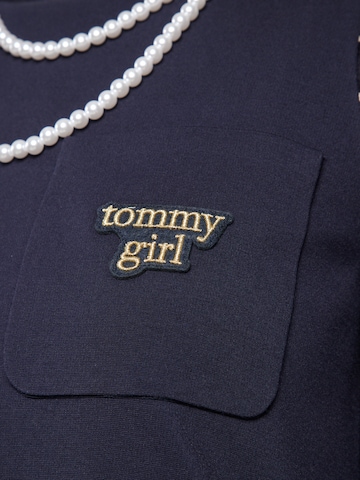 Tommy Jeans Рокля в синьо