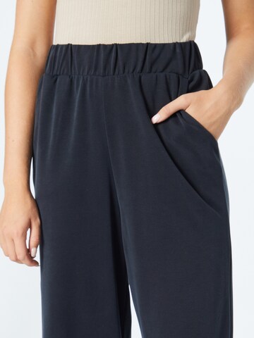 mbym Wide leg Trousers 'Anjelica' in Black