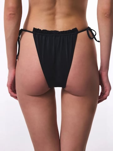 Penti Dół bikini 'Bikinihosen' w kolorze czarny