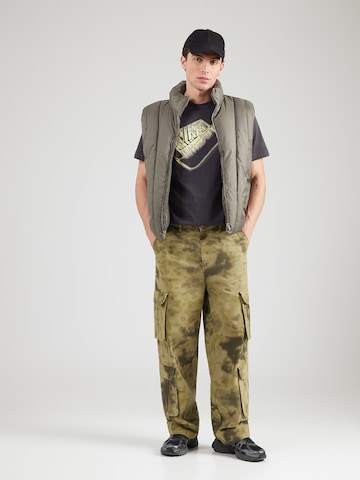 T-Shirt 'FUTURA' Nike Sportswear en gris