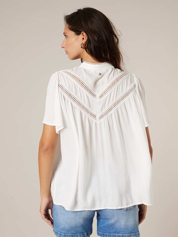 Chemisier 'Alessia' Deeluxe en blanc