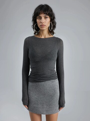 T-shirt Busem en gris : devant