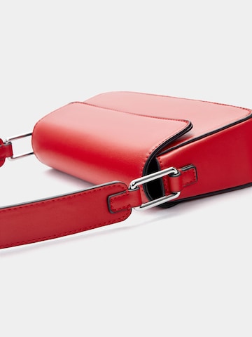 Borsa a spalla di Pull&Bear in rosso