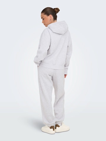 ONLY - Sweatshirt 'ONLBest' em cinzento
