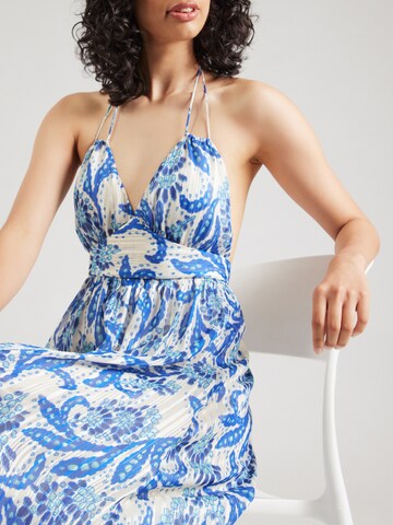 SWING - Vestido en beige