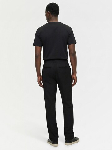 Everly Тениска в черно