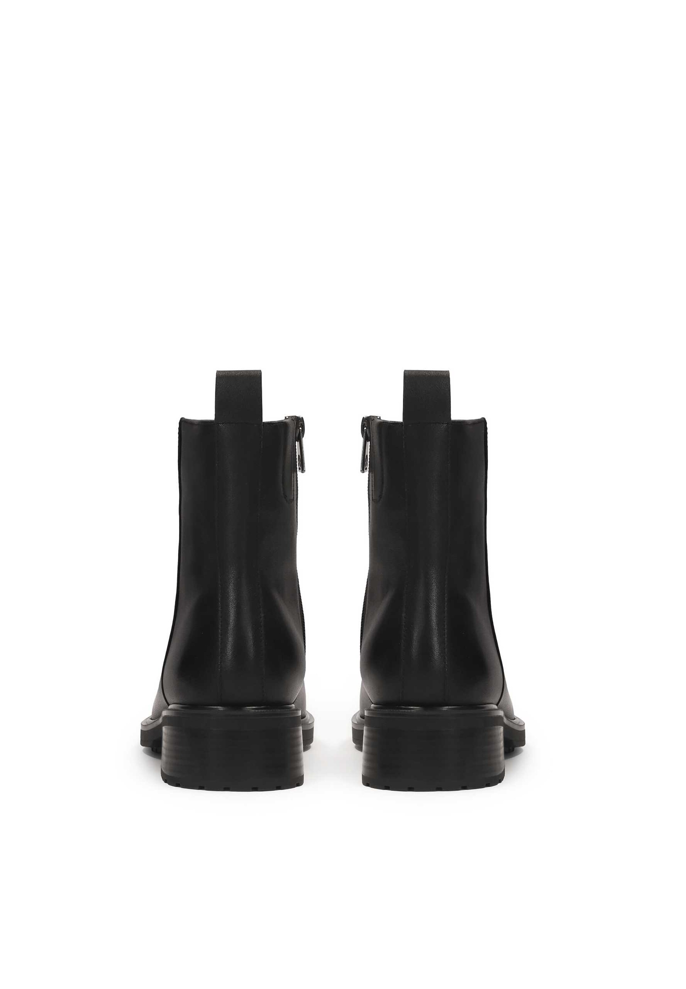 Kazar Къси ботуши в черно