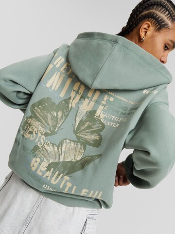 Bershka Sweat jacket in Green