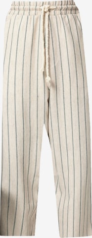 VAMOS CLO Trousers in Green: front